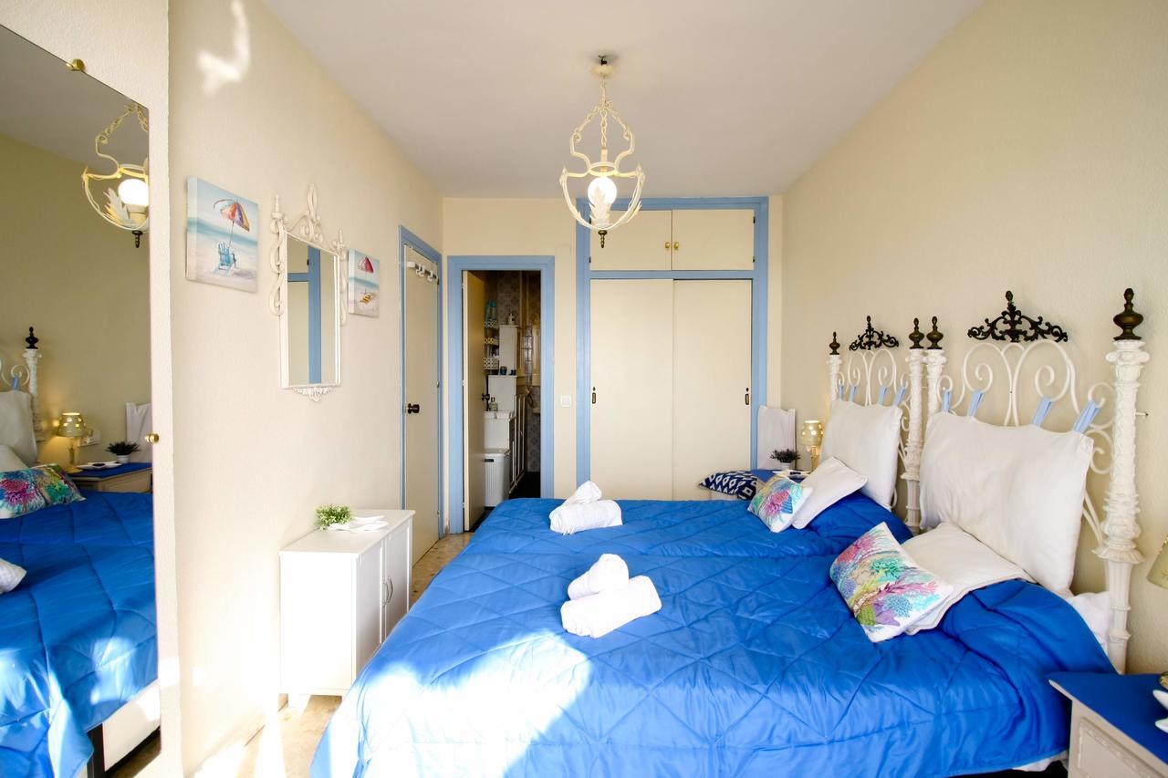 Suitur Apartamento Frente A La Playa 푸엔히롤라 외부 사진